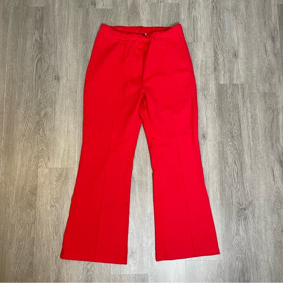 Women’s Urban CoCo Stretchy Flare Pants Size Large in Red - Picture 1 of 4